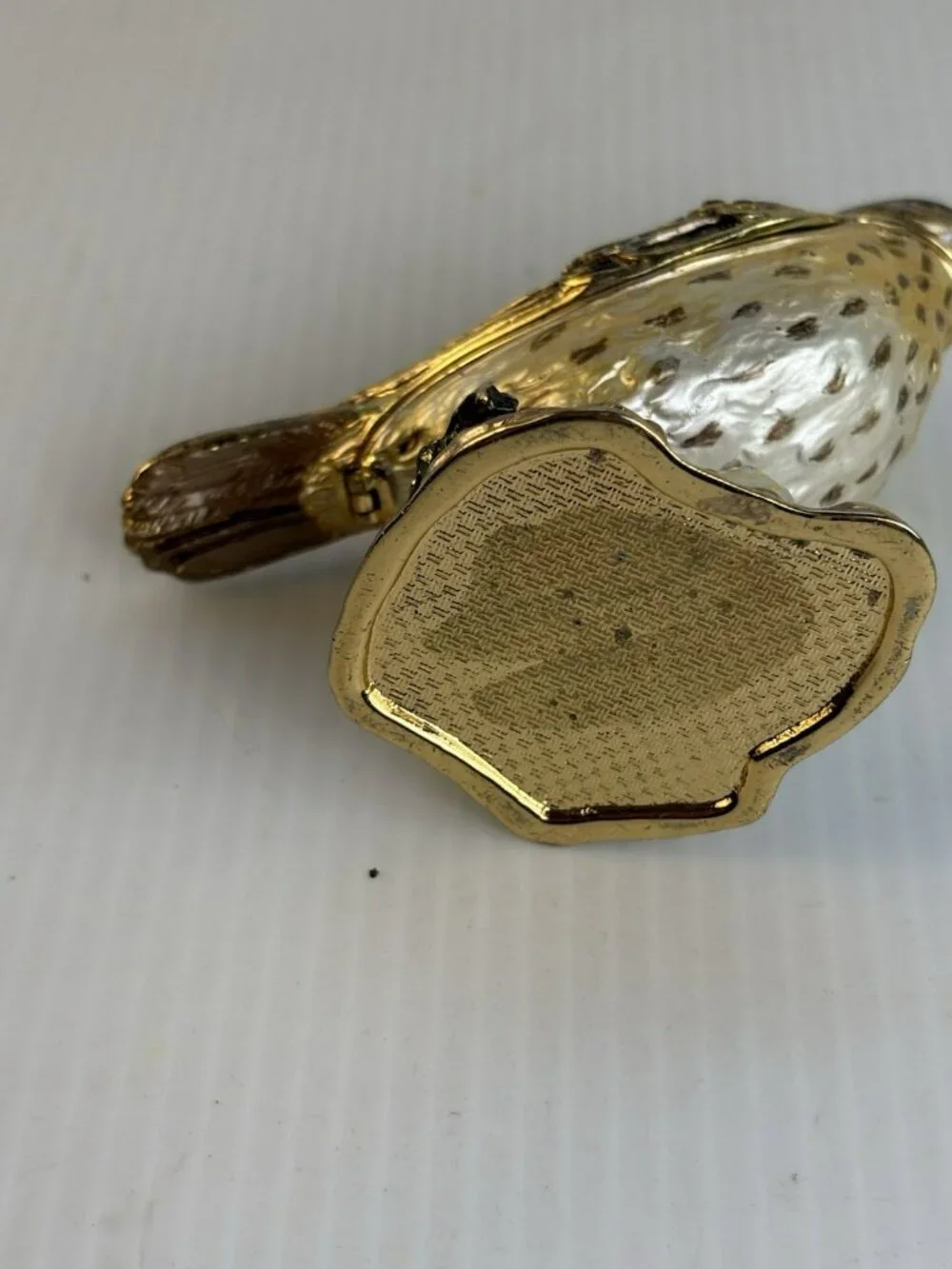Vtg Brass Song Thrush Bird Trinket Box Jeweled Wings Snail Base Beswick